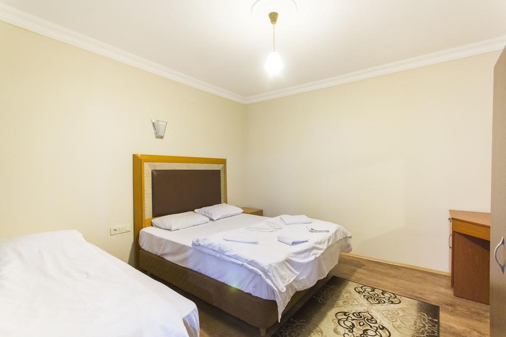 Herton Apart 3*